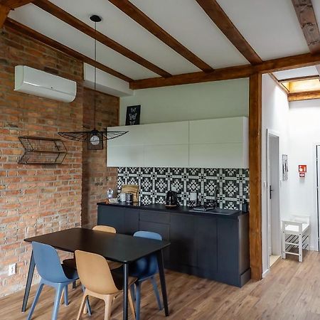 Apartamenty Torunskie Pod Krzywa Wieza Exterior foto
