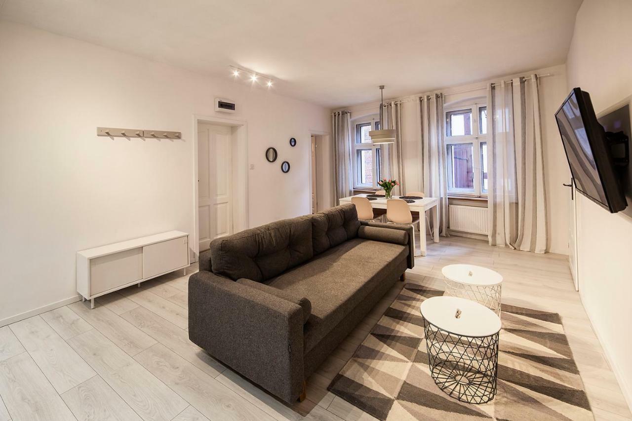 Apartamenty Torunskie Pod Krzywa Wieza Exterior foto